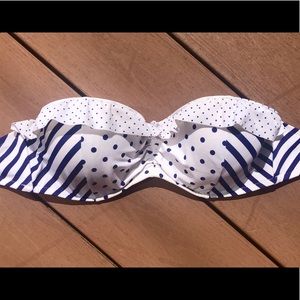 Victoria’s Secret Navy/White Bandeau Top (36d)
